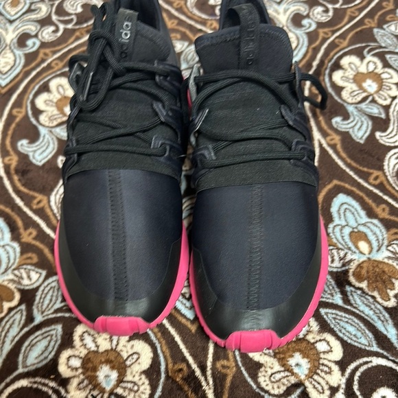 Adidas Tubular Radial Men's Shoes Core Black-Equipment Pink  s75393 like New - Picture 10 of 10